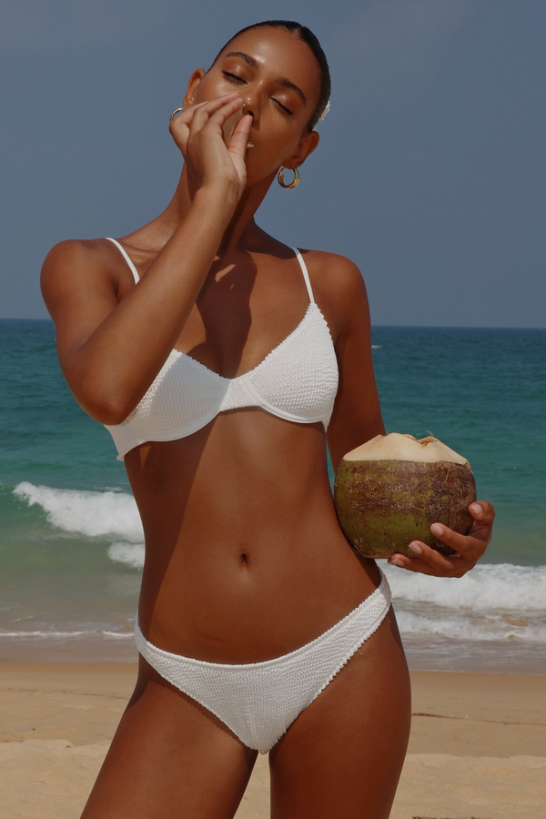 'White' Scrunch Underwire Bikini Top